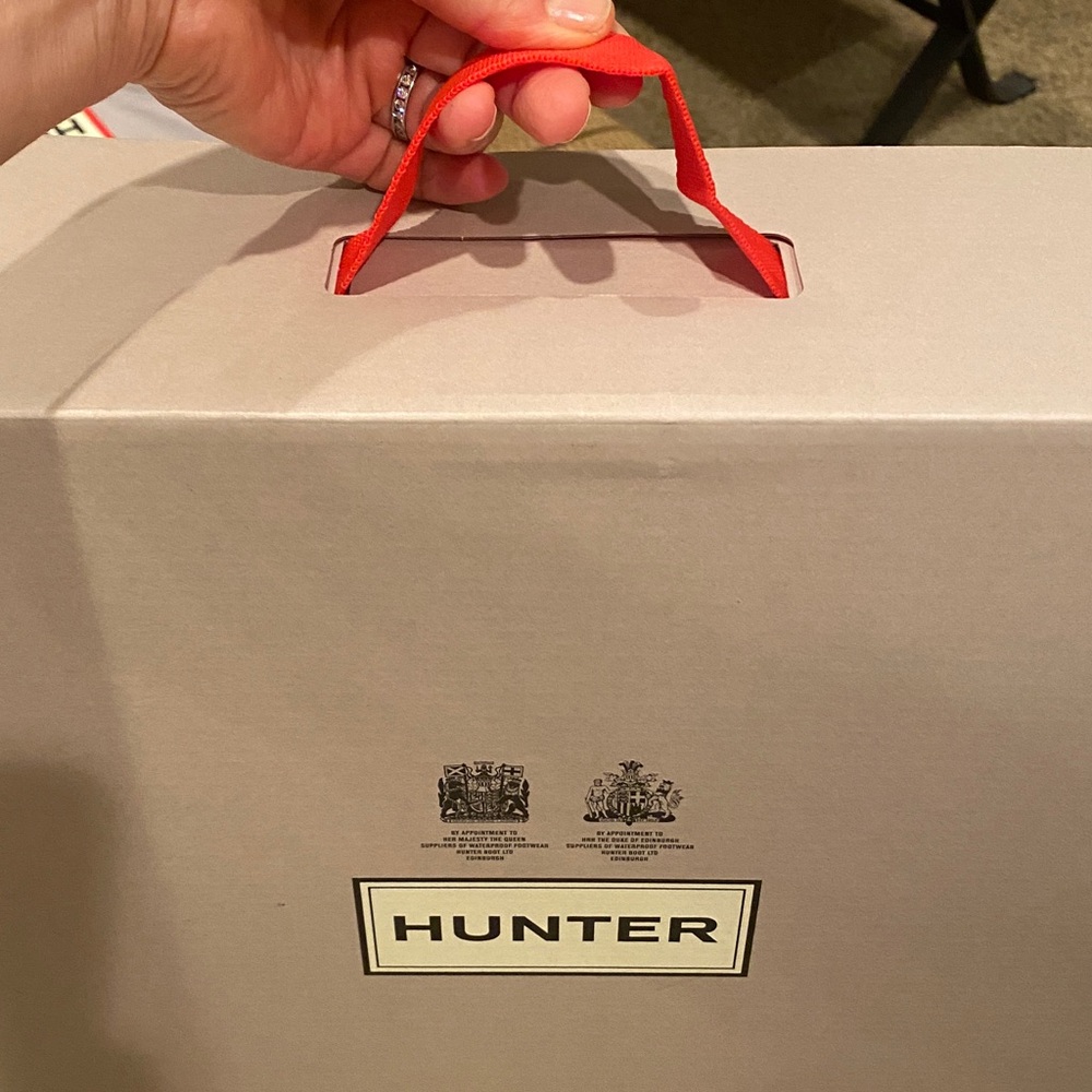 Hunter Original Box And Silver Drawstring Backpac… - image 3